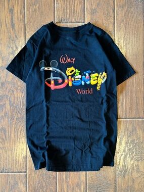 Vintage Early 2000s Walt Disney World Shirt